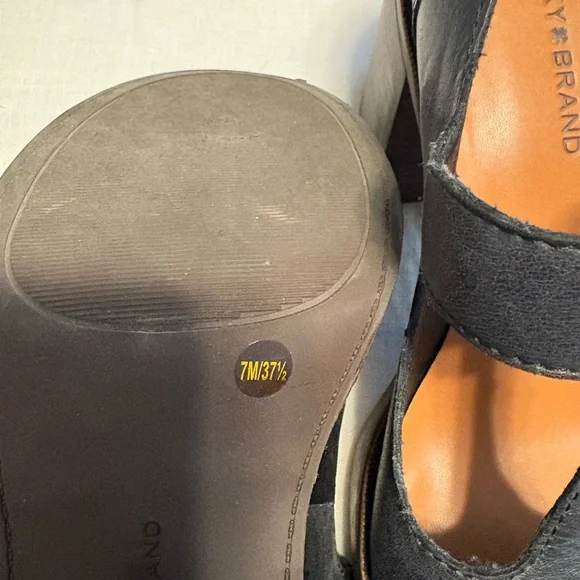 Lucky Brand Black Women's Platform Shoes - Picture 5 of 5